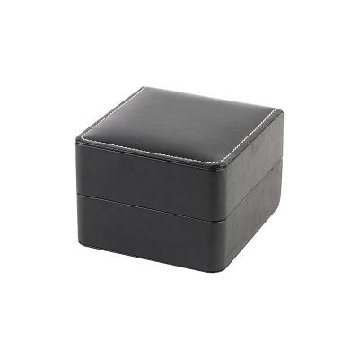 China Luxury Luxury Ladies Watch Boxes Custom Portable Black PU Leather Watch Box Portable Black Leather Watch Case for sale