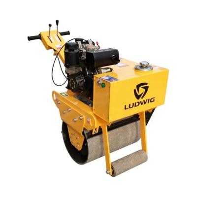 China Tractor Company lutong single drum vibratory road roller hydraulic driving vibrator with Honda engine for sale