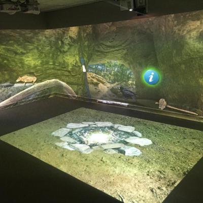 China 3m*36m Precision Touch Projection Walls Interactive Interactive Projection P3 for sale