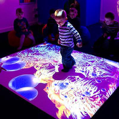 China 60fps 30points Camera Floor Interactive , Interactive Projection Systems For Children Amusement Park P3 for sale