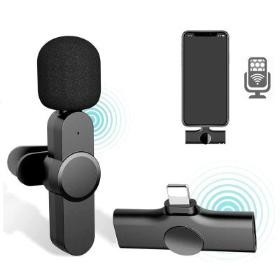 China Professional Conference Microphone Mini Clip On Collar Lavalier Lapel 2.4G Wireless Microphone Recording Vlog Youtube Live Streaming For iPhone Wireless Microphone for sale