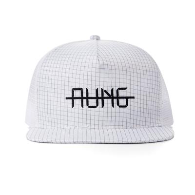 China OEM Custom 5 Panel Embroidered Logo Flat Brim Check Print COMMON Mesh Trucker Caps Hat Gorras Premium for sale