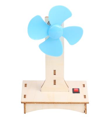 China Widely Used Children DIY Assemble Small Science and Educational Experiment Toys Wooden Science Item Fan Model for sale