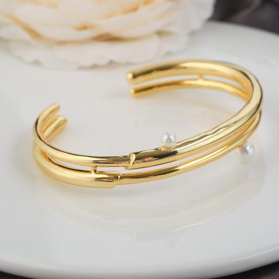 China New 18K Gold Bangle Women Jewelry Hot Luxurious and Exquisite Exquisite Double Layer Design Pearl Bangle for sale