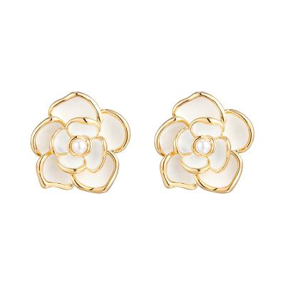 China Camellia Senior Sense Luxury Charm High-end Enamel Earrings Exquisite French Fragrance FASHIONABLE Small Earrings for sale