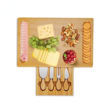 China Viable Customization Hot Sale Bamboo Wooden Square Charcuterie Stretchable Cheese Board Knife Set for sale