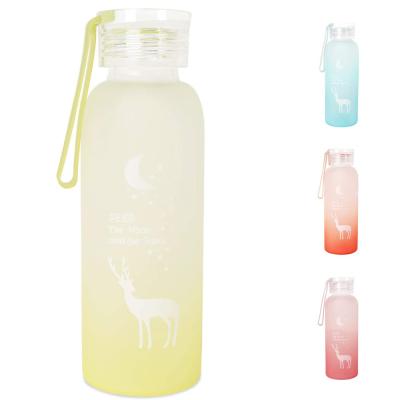 China Fashion Reusable Sport Drinking Bottles With Deer Print 18 Ounce Glass Eco Friendly Water Bottle for sale