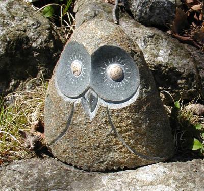 China China Hand Carved Cobblestone Rock Stone Natural Owl Sculpture Boulder Decorative Animal Statue for Outdoor Lawn Garden Yard Decoration for sale