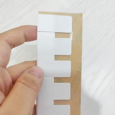 China Waterproof / Waterproof UHF On Metal Free Sample Long Range Soft Sticker Anti-metal Flexible Rfid Label for sale