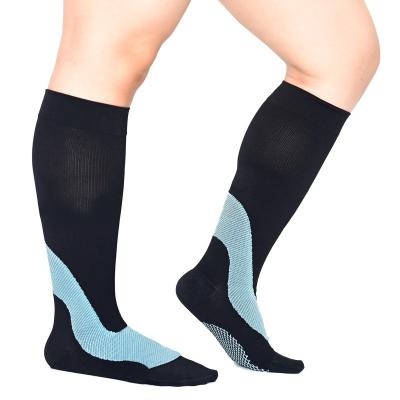 China Breathable 2022 New Knee High Sport Knocks Trainer Socks Plain Football Sports Socks for sale