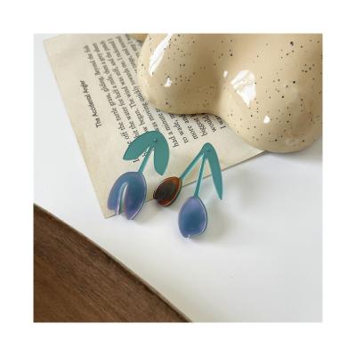 China 2021 Vintage Design Fashion Personality Earrings High End Lightweight Luxury Acrylic for sale