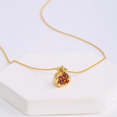 China TRENDY Modern minimalist 18K gold plated Pomegranate red stone charm necklace for sale