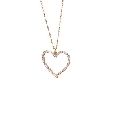 China TRENDY Luxuriant in design 18K gold plated Stone filigree heart charm necklace for sale