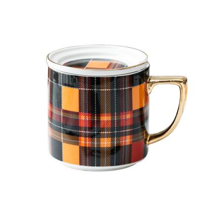 China Factory Direct Sale Viable Ceramic Mug With Lid Christmas Mug Gold Grid Coffee Mug for sale