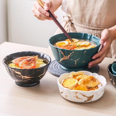 China Viable Japanese Black Salad Bowl Set Tableware Matte Ceramic Gold Rim Chinese Round Marble Soup Bowl for sale