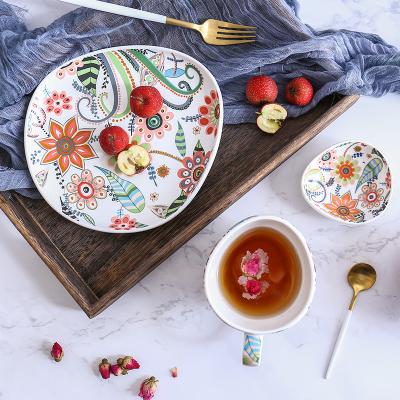 China Viable Ethnic Style Roast Flower Pattern Ceramic Dinnerware Set Porcelain Teapot Tea Cup Tray Rice Bowl for sale