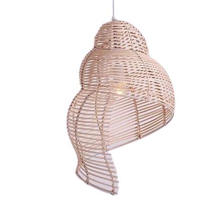 China Creative Handmade Wicker Hanging Lights Conch Shade Chandelier Fixtures Shell Bamboo Rattan Pendant Lamp Modern Vintage Spiral New for sale