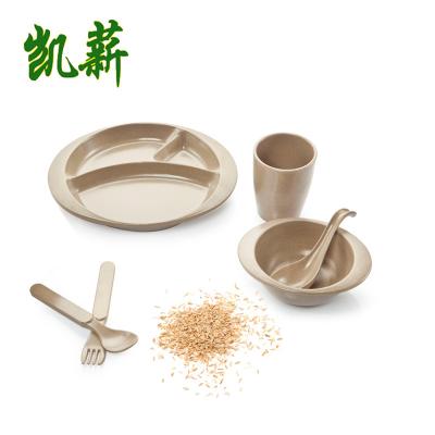 China Sustainable Recycling Green Biodegradable Rice Husk Tableware Set A For Kids for sale