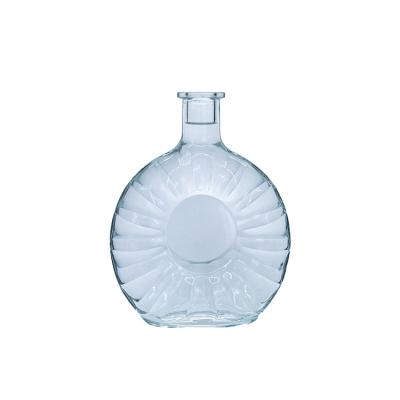 China 2023 Beverage New Products Glass Bottle Wine Bottle Hot Clear Water Bottle 500ml 700ml 750ml 1000ml for sale