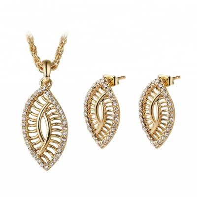 China Hot Selling Wholesale Vintage African 18k Gold Jewelry Necklace Wedding Jewelry Set for sale