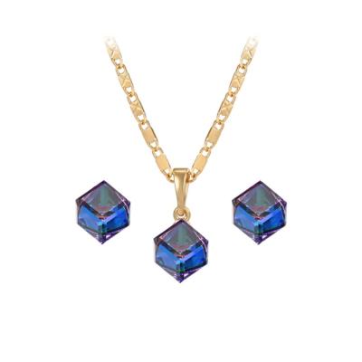 China Vintage Elegant and Delicate 18K Gold AiQi Crystal Cuboid Earring 2 Pieces Necklace Set New Jewelry 2022 for sale