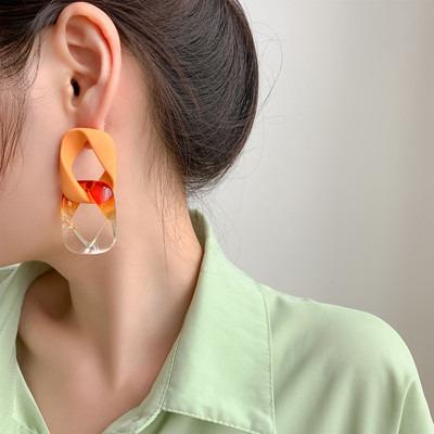 China CLASSIC Exquisite Designed Acrylic Matte Resin Drop Earrings Geometric Earring For Friend for sale