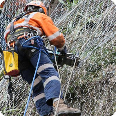 China Factory direct sale durable rockfall protection manufacture and sns slope rope rockfall protective net for sale