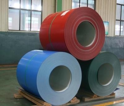 China Pintura PE recubierta bobina de aluminio sin agrietamiento o descamación resistencia al impacto OEM anchura superficies duraderas en venta