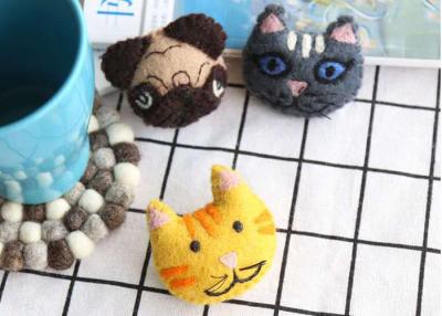 China Handmade Childrens Interest Cute Brooch Felt Decoration For Bag Ornament for sale