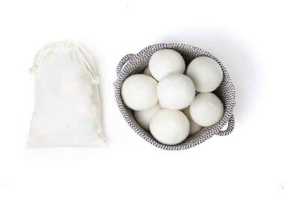 中国 Home Laundry Cleaning 8cm Biodegradable Wool Felt Balls 販売のため