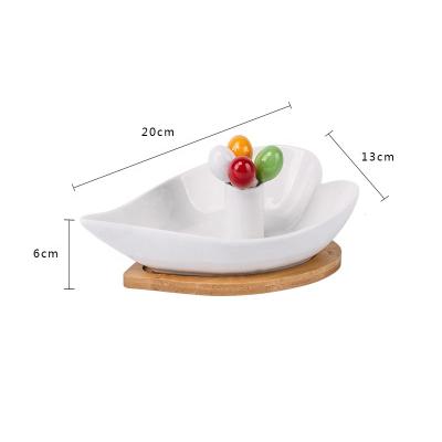 China Mini Viable Heart Shape Hotel Ceramic Fruit Bowl for sale