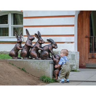 China Europe Hot Sale Garden Hares Bronze Statues Customized Rabbit Animal Statue With Great Price for sale