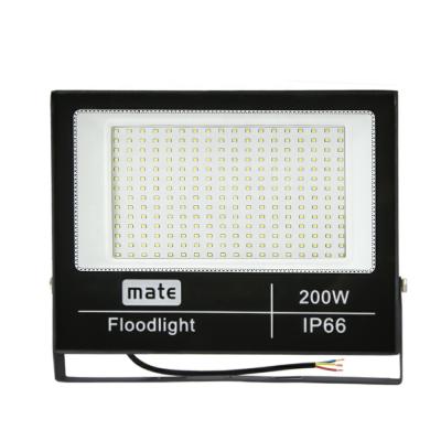 China Garden Customized 50 100 150 200W LED Flood Light Parking Lot Energy Saving LED Spotlight for sale