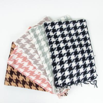 China 2021 Autumn Winter Fashion Korean Swallow Hoop Houndstooth Polyester Shawl 100% Warm Scarf For Women Men for sale