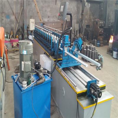 China Heller Kiel-kalte Dach-Binder Purlin-Rolle, die Maschine CER Standard-Rollen Cr12 bildet zu verkaufen