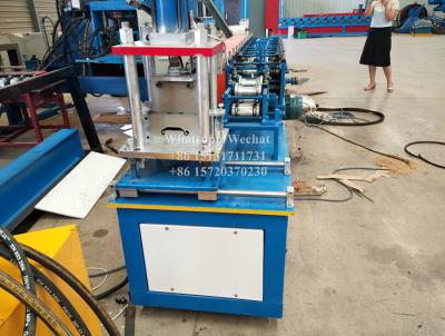 China Roll Forming Machine For Slatted Shutter Doors Plc Controlled Chain Driven 0.4-1Mm 8-20 M/Min Te koop