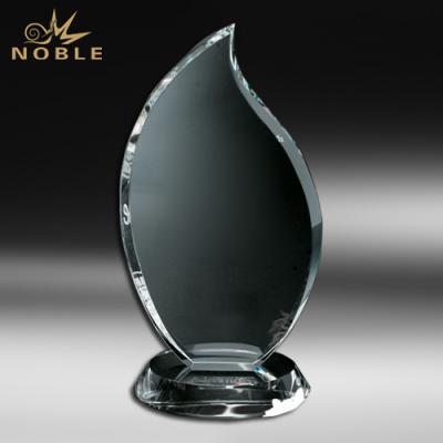 China New Custom Clear America Monument Flame Shaped Crystal Award Trophy for sale