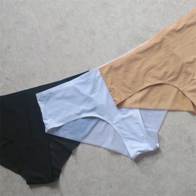 China OEM Factory Breathable Women Ice Silk Microfiber Mesh Breathable Boned Seamless Boxer Shorts for sale