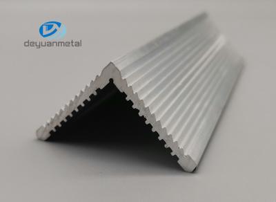 China 6063 de Scherpende Strook van de aluminiumtegel, de Gegalvaniseerde Versiering van de Aluminium Vierkante Rand Te koop