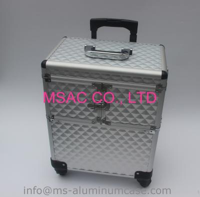 China New Style Aluminum Makeup Trolley Case With Silver Color for sale