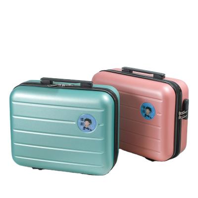 China New 17 inch large capacity suitcase fashion 14 inch small hand makeup bag beauty case plastic suitcase for travel storage box for sale