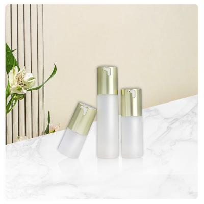 Cina 3pcs Contenitore pompa di lozione Chiara pompa senza aria Bottiglia 15ml 30ml 50ml Per prodotti freschi in vendita