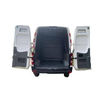 China Hot Selling Cloth Used High Speed ​​Electric Car Truck Electric Cargo Passenger Transport Adult Vehicle for sale