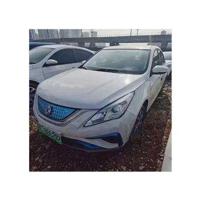 China Durable Cloth Battery White 5 Seater Electric Sedan Low Price Second Hand Car Fengxing S50ev for sale