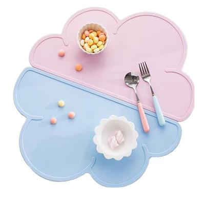 China Beautiful Viable Silicone Cloud Shaped Cup Mat Placemat Kitchen Utensil Baby Heat-insulated Tableware Table Decoration Pads 48*27cm for sale