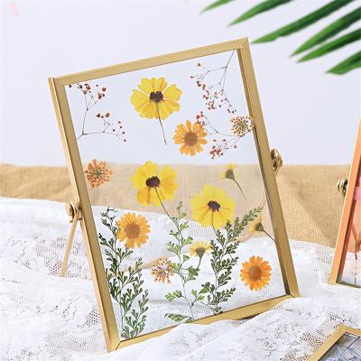 China Wholesale Custom High Quality Luxury Metal Square Decorative Picture Stand Photo Frame for sale