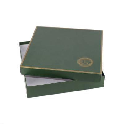 China Recyclable Famous Brand Scarfs Packaging Box , Cardboard Rigid Gold Rim Printing Scarf Box for sale