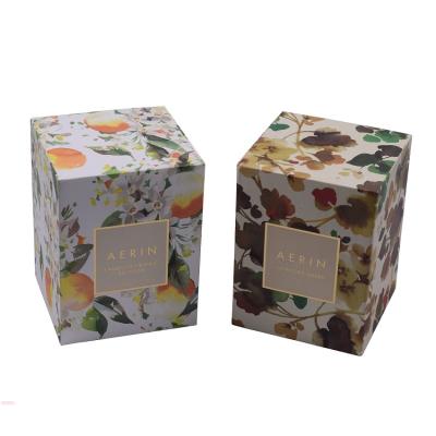 China Recyclable Floral Pattern Grows Top Quality White Luxury Design FSC Kraft Paper Candle Gift Boxes for sale