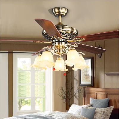 China Luxury European Style White Glass Ceiling Fans With Lights Decorative Ceiling Fans Lamp for sale