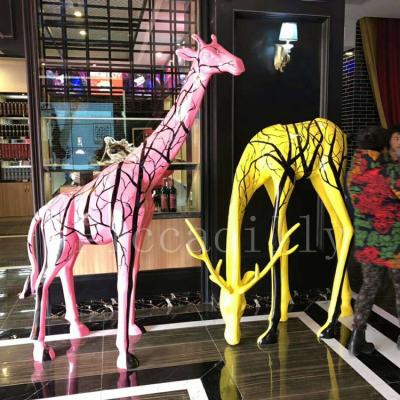 China China Mall Decoration Large Fiberglass Animal Sculpture Animal Life Size Giraffe Statue for sale